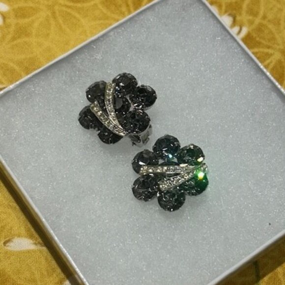 WEISS Smokey Black Art Deco Rhinestone EARRINGS - Picture 7 of 10